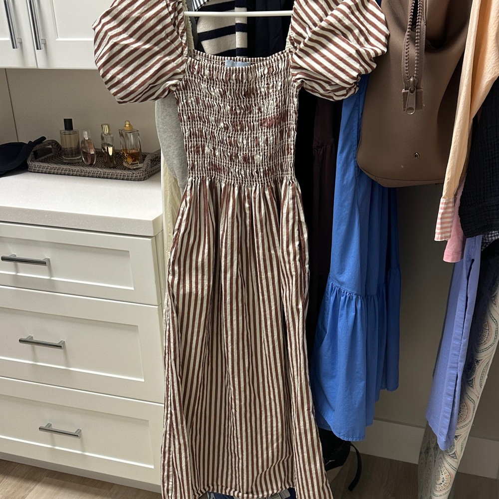 Hill House - Striped Puff Sleeve Dress